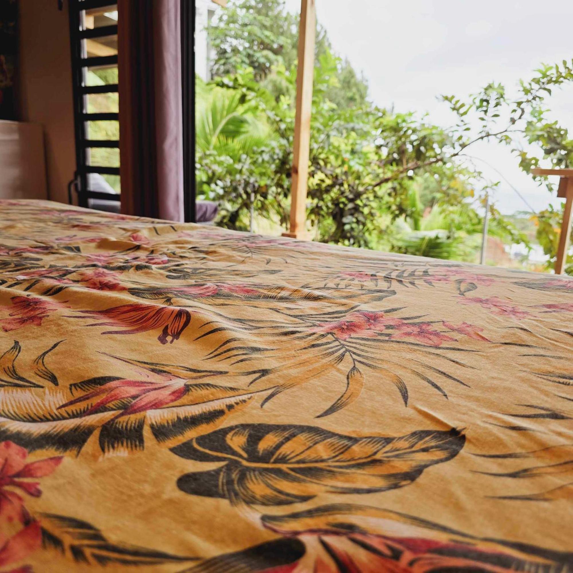 Fare Toahana, Accommodation With A Ocean View Faaa Buitenkant foto